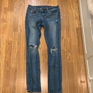 American Eagle Distressed Jeans
